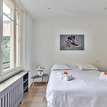 Modern & Bright Flat In Le Marais - An Ecoloflat *