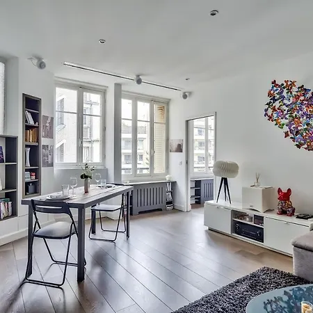 Modern & Bright Flat In Le Marais - An Ecoloflat